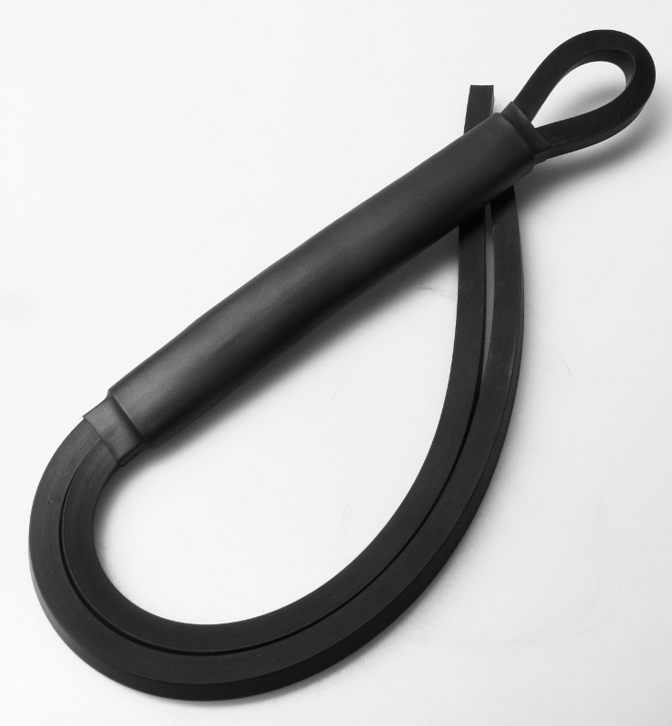 Gummi Peitsche - Vierkant 8mm - extrem böse